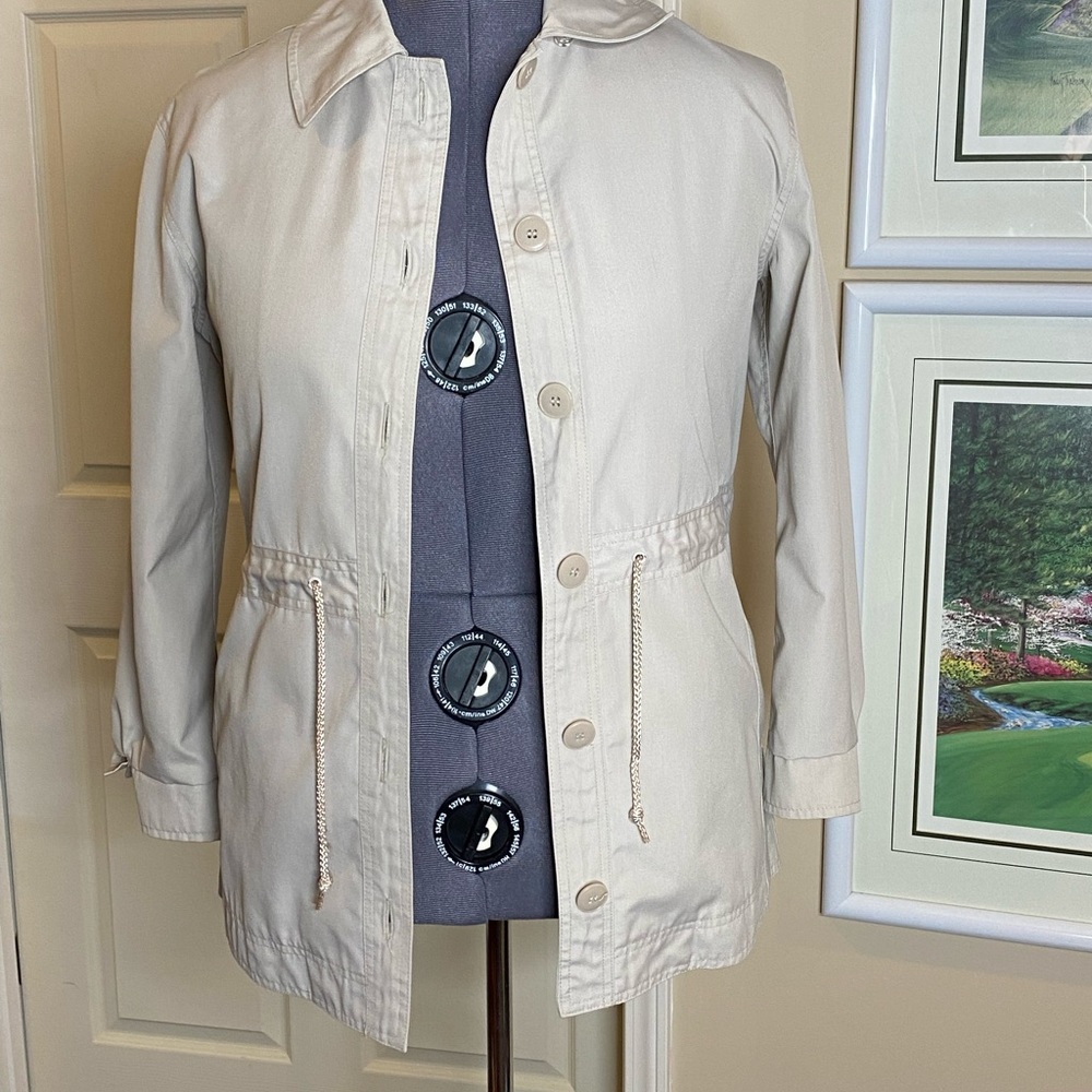 🌸3/$25. London Fog Lightweight Jacket Drawstring size 16